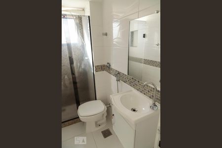 Banheiro de apartamento à venda com 1 quarto, 47m² em Riachuelo, Rio de Janeiro