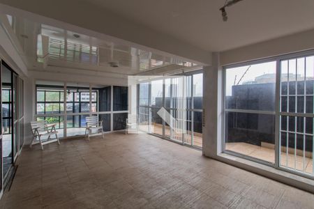 Sala 2 de casa à venda com 5 quartos, 560m² em Vila Tramontano, São Paulo
