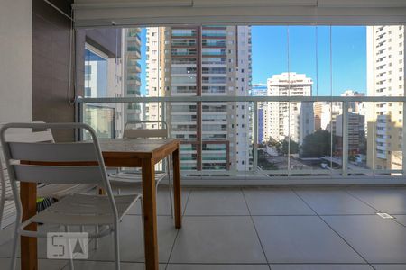 Varanda de kitnet/studio para alugar com 1 quarto, 35m² em Consolação, São Paulo