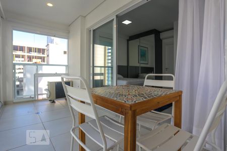 Varanda de kitnet/studio para alugar com 1 quarto, 35m² em Consolação, São Paulo
