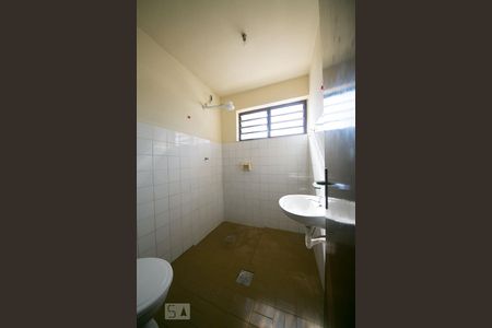 Banheiro de apartamento para alugar com 1 quarto, 40m² em Jardim Baronesa, Campinas