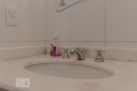 Banheiro de apartamento para alugar com 3 quartos, 69m² em Vila Moinho Velho, São Paulo