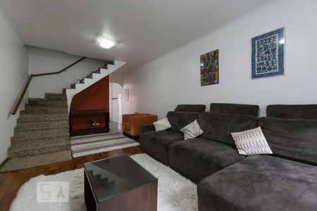 1o. Andar - Sala de casa para alugar com 3 quartos, 300m² em Parque Fongaro, São Paulo