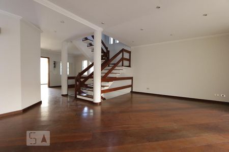 sala de casa para alugar com 4 quartos, 340m² em Vila Sônia, São Paulo