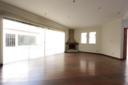 sala de casa para alugar com 4 quartos, 340m² em Vila Sônia, São Paulo