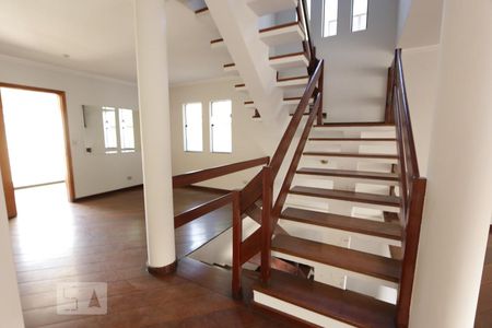 sala de casa para alugar com 4 quartos, 340m² em Vila Sônia, São Paulo