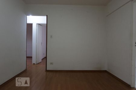 sala de apartamento para alugar com 3 quartos, 75m² em Jardim Londrina, São Paulo