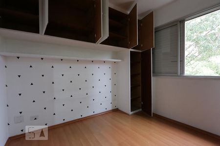 quarto de apartamento para alugar com 3 quartos, 75m² em Jardim Londrina, São Paulo