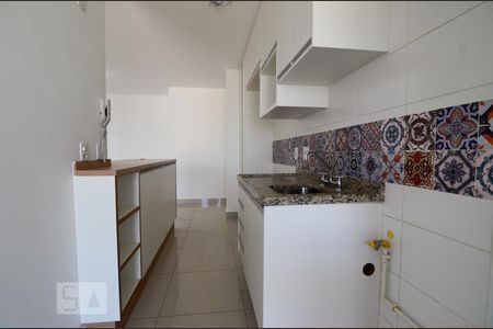 Cozinha de apartamento à venda com 2 quartos, 85m² em Centro, Campinas