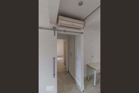 Sala de apartamento para alugar com 2 quartos, 88m² em Vila Romana, São Paulo