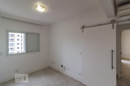 Sala de apartamento para alugar com 2 quartos, 88m² em Vila Romana, São Paulo