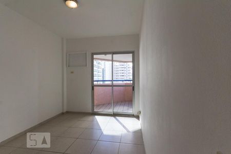 Sala de apartamento à venda com 1 quarto, 80m² em Barra da Tijuca, Rio de Janeiro