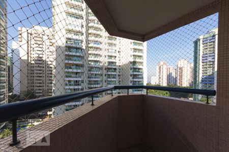 Varanda de apartamento à venda com 1 quarto, 80m² em Barra da Tijuca, Rio de Janeiro