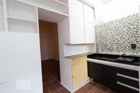 Cozinha de apartamento para alugar com 1 quarto, 38m² em Bela Vista, São Paulo