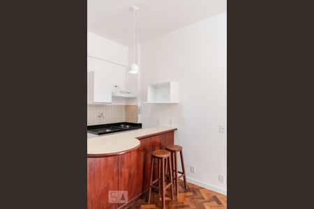 Ambiente Principal - Sala - Cozinha de kitnet/studio para alugar com 1 quarto, 35m² em Botafogo, Rio de Janeiro