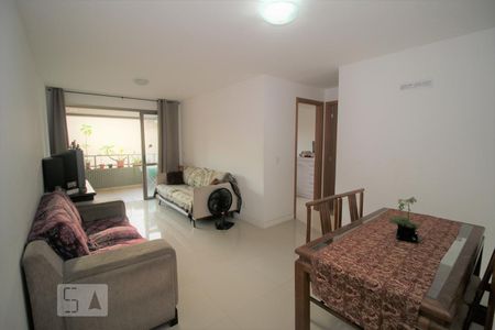 Apartamento à venda com 87m², 3 quartos e 1 vagaSala