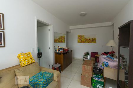 Sala de apartamento para alugar com 2 quartos, 78m² em Jardim Brasil (zona Sul), São Paulo