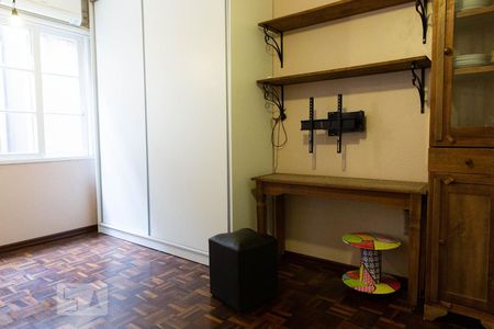 Sala de kitnet/studio para alugar com 1 quarto, 25m² em Rio Branco, Porto Alegre