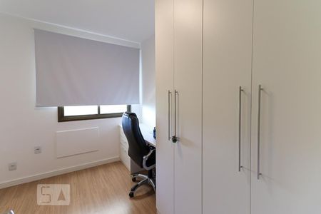 Quarto de apartamento para alugar com 2 quartos, 72m² em Recreio dos Bandeirantes, Rio de Janeiro