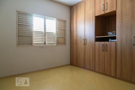 Quarto 1 de casa à venda com 4 quartos, 150m² em Vila Monumento, São Paulo