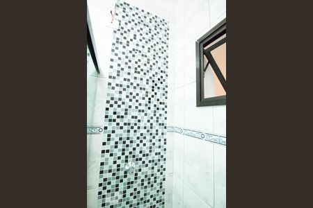 Banheiro  de apartamento para alugar com 2 quartos, 88m² em Vila Eldízia, Santo André