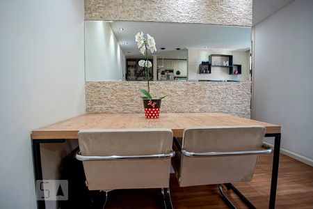 Sala de Jantar de apartamento à venda com 2 quartos, 52m² em Rua Eugênio de Freitas, São Paulo