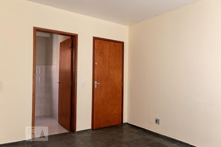 Sala de apartamento à venda com 2 quartos, 43m² em Jardim Leblon, Belo Horizonte