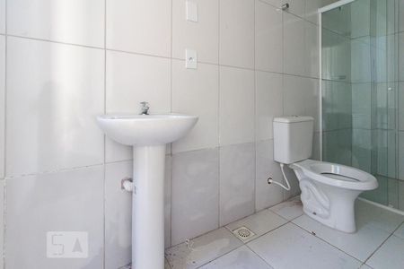 Banheiro de apartamento para alugar com 3 quartos, 67m² em Centro Cívico, Curitiba