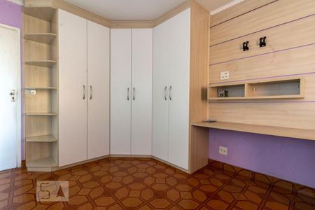 Quarto 1 de casa para alugar com 3 quartos, 180m² em Jardim Cotinha, São Paulo