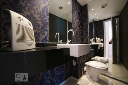 Lavabo de apartamento para alugar com 3 quartos, 127m² em Brooklin Paulista, São Paulo