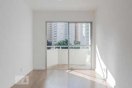 Sala de apartamento para alugar com 3 quartos, 70m² em Saúde, São Paulo