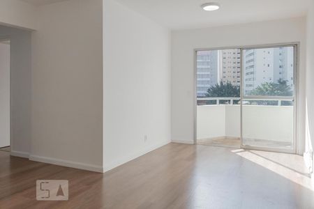 Sala de apartamento para alugar com 3 quartos, 70m² em Saúde, São Paulo