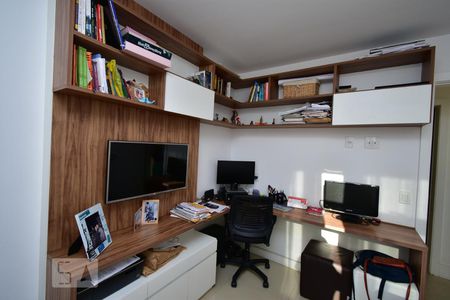 Quarto 2  de apartamento à venda com 3 quartos, 90m² em Icaraí, Niterói