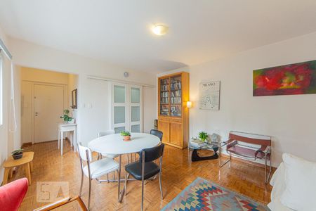 Sala de estar e jantar de apartamento para alugar com 2 quartos, 90m² em Jardim Paulista, São Paulo