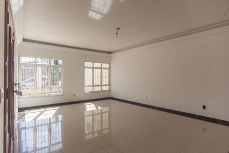 Sala de casa para alugar com 4 quartos, 240m² em Jardim Leonor, Campinas