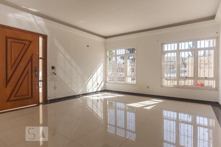 Sala de casa para alugar com 4 quartos, 240m² em Jardim Leonor, Campinas