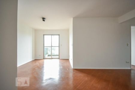 Sala de apartamento para alugar com 3 quartos, 78m² em Vila Progredior, São Paulo