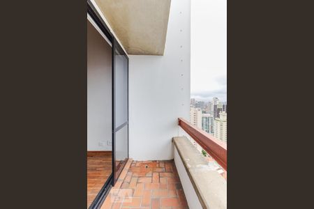 Sacada de apartamento para alugar com 1 quarto, 60m² em Indianópolis, São Paulo