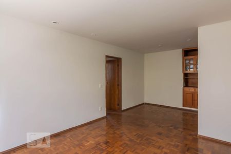 Sala  de apartamento para alugar com 2 quartos, 95m² em Santo Antônio, Belo Horizonte