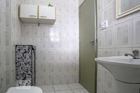 Banheiro de apartamento para alugar com 1 quarto, 50m² em Bela Vista, São Paulo