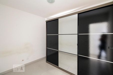 Quarto 1 de apartamento para alugar com 2 quartos, 51m² em Vila Bela, São Paulo