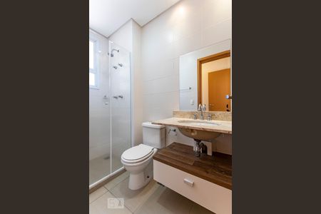 Banheiro Social  de apartamento para alugar com 2 quartos, 75m² em Jardim Trevo, Jundiaí