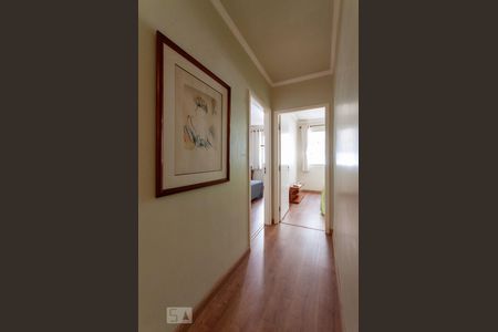 Corredor de apartamento à venda com 3 quartos, 147m² em Vila Itapura, Campinas