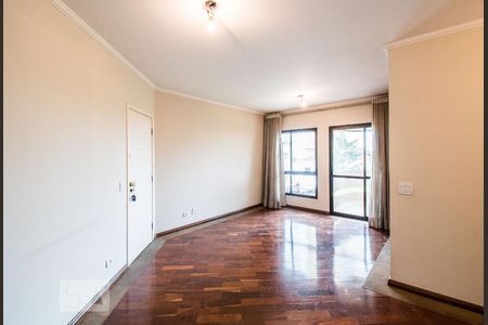 Sala de apartamento para alugar com 3 quartos, 81m² em Cambuci, São Paulo