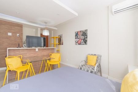 Quarto de kitnet/studio para alugar com 1 quarto, 25m² em Centro, Rio de Janeiro