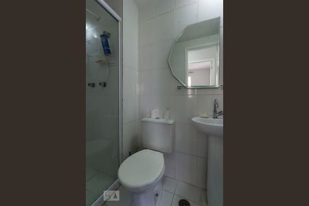 Banheiro  de apartamento à venda com 2 quartos, 45m² em Jardim São Francisco (zona Leste), São Paulo