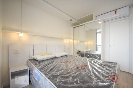 Quarto de kitnet/studio para alugar com 1 quarto, 36m² em Real Parque, São Paulo