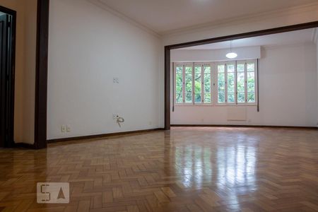 Apartamento para alugar com 218m², 4 quartos e 1 vagaSala