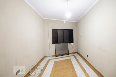 Quarto 2 de casa para alugar com 2 quartos, 150m² em Vila Bertioga, São Paulo