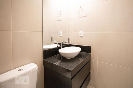 Banheiro de apartamento para alugar com 1 quarto, 32m² em Centro, Osasco